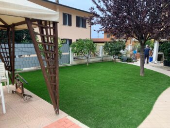 Progettazione giardino interno con gazebo
