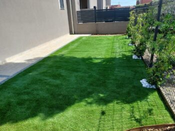 Progettazione di un giardino su retro cortile recintato
